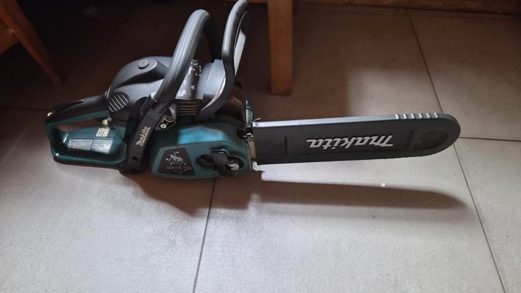 Ketingzaag makita 115 euro als nieuw, Enlèvement