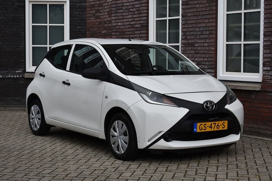 Toyota Aygo 1.0 VVT-i x-now Wij zijn op afspraak geopend! Gr, Auto's, Wit, Bedrijf, Handgeschakeld, Aygo