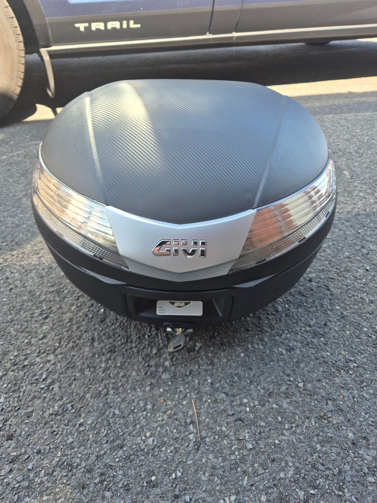 Givi Topkoffer, Motoren, Ophalen