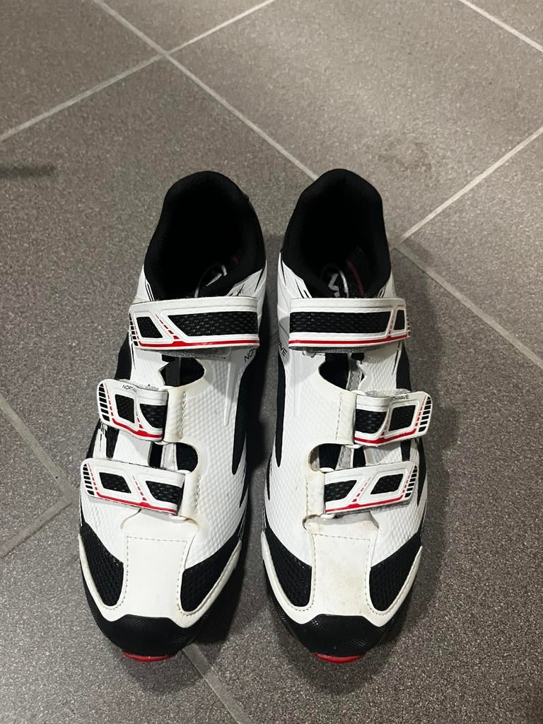 Koersfietsschoenen 43 northwave, Fietsen en Brommers, Ophalen, Zo goed als nieuw, Schoenen