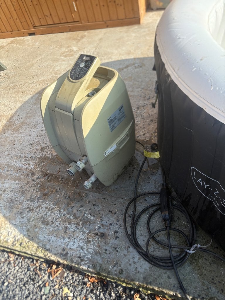 Lay z spa jacuzzi, Enlèvement ou Envoi, Utilisé, Pompe, Gonflable