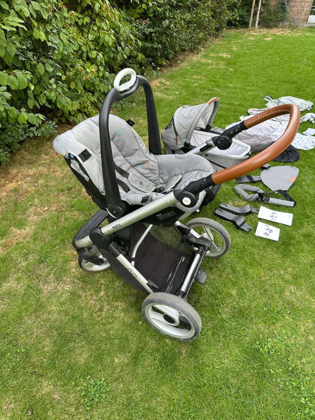 Mutsy Evo: Buggy 3 delig, Kinderen en Baby's, Ophalen, Zo goed als nieuw