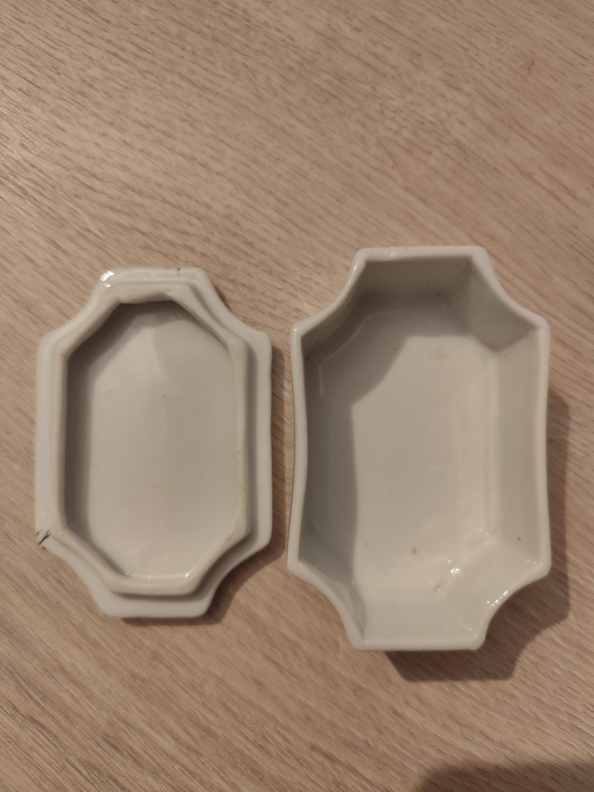 Boîte à bijoux / Bonbonnière vintage en porcelaine, Enlèvement ou Envoi