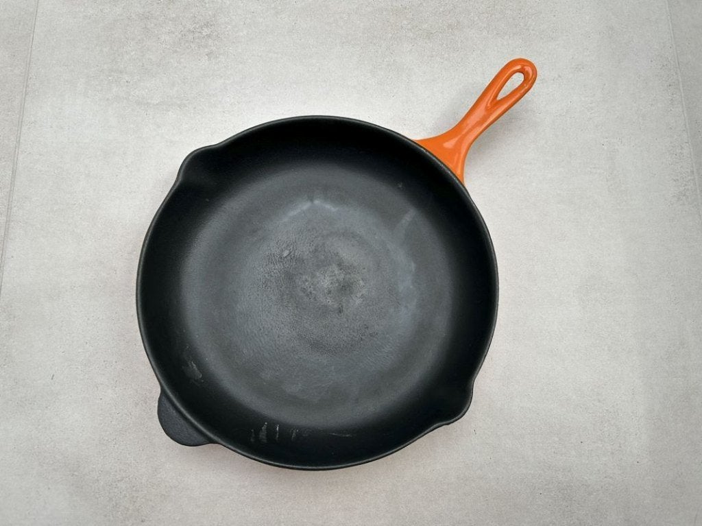 Le Creuset (cousances) pan skillet Dia 26 dubbele gietmond, Huis en Inrichting, Keuken | Potten en Pannen, Gebruikt, Le Creuset
