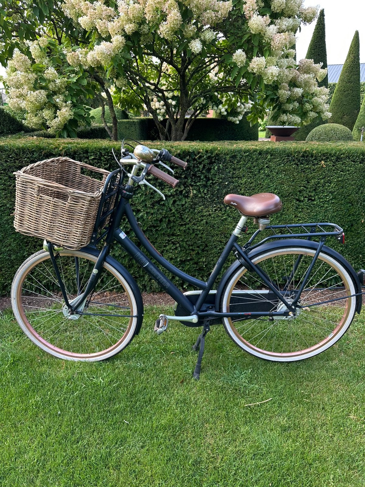 Cortina omafiets, Fietsen en Brommers, Ophalen, Velgrem, Versnellingen, Zo goed als nieuw