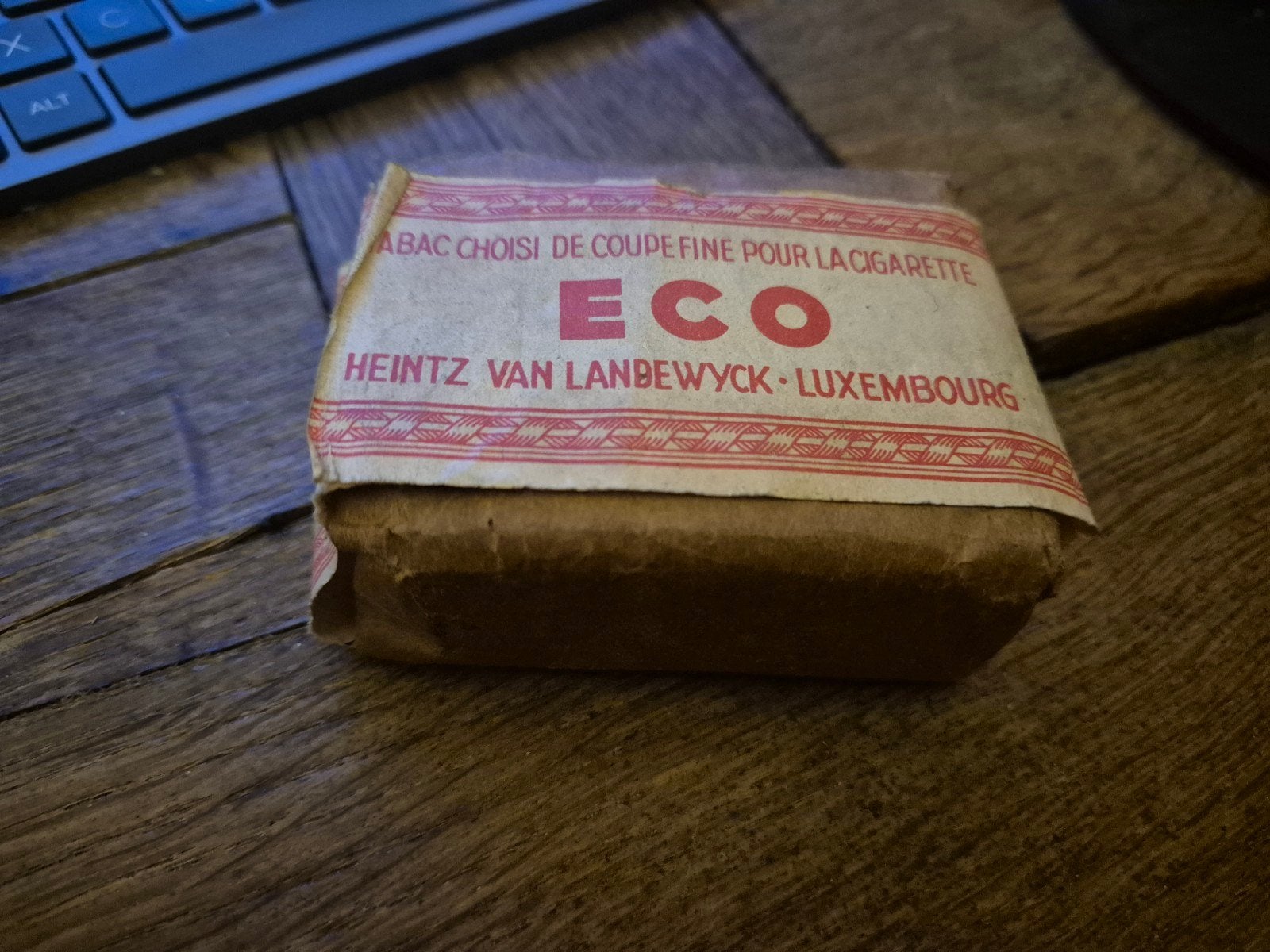 Paquet de tabac vintage Eco Van Landewyck Luxembourg., Enlèvement ou Envoi, Eco, @, Luxembourg