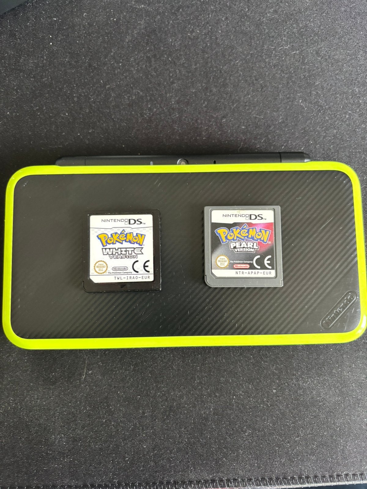 Nintendo 2DS XL met Pokemon White en Pearl, Games en Spelcomputers, Ophalen, Zo goed als nieuw