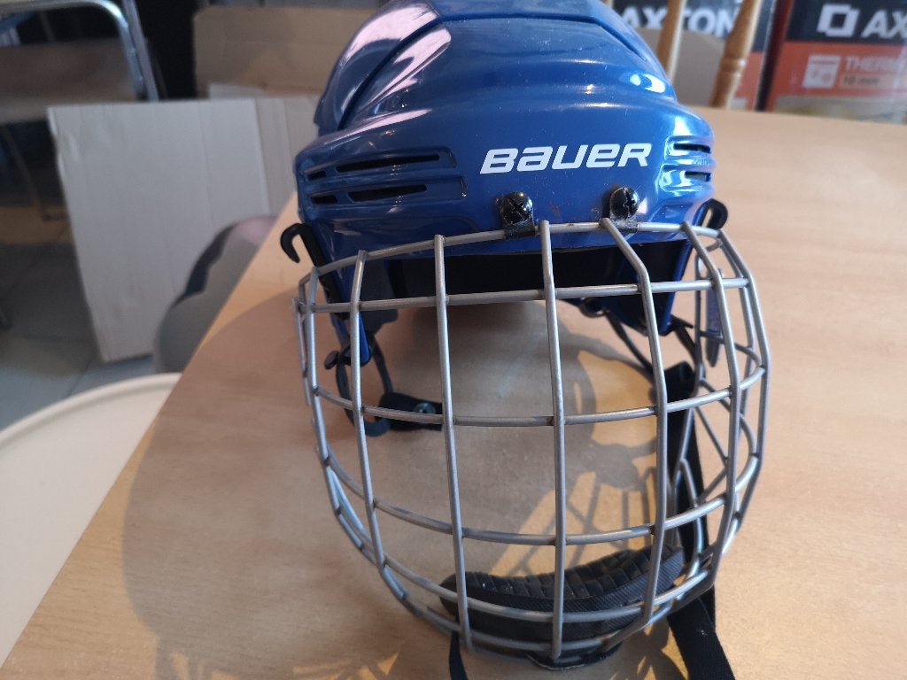 Casque de hockey avec grille Bauer 2100 Bleu Taille Junior, Sport en Fitness, Ophalen, Zo goed als nieuw, Bescherming