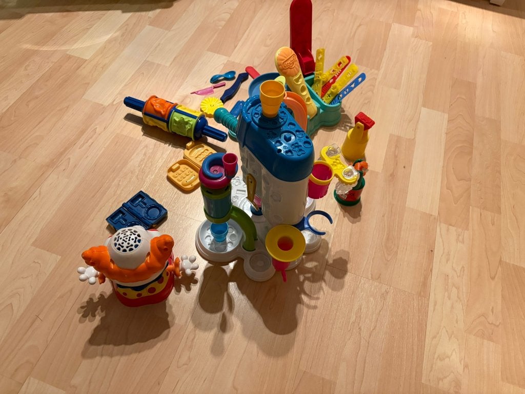 Play-Doh Plasticine ijsmachine + clown + pizza + diversen, Ophalen of Verzenden, Gebruikt, Knutselen