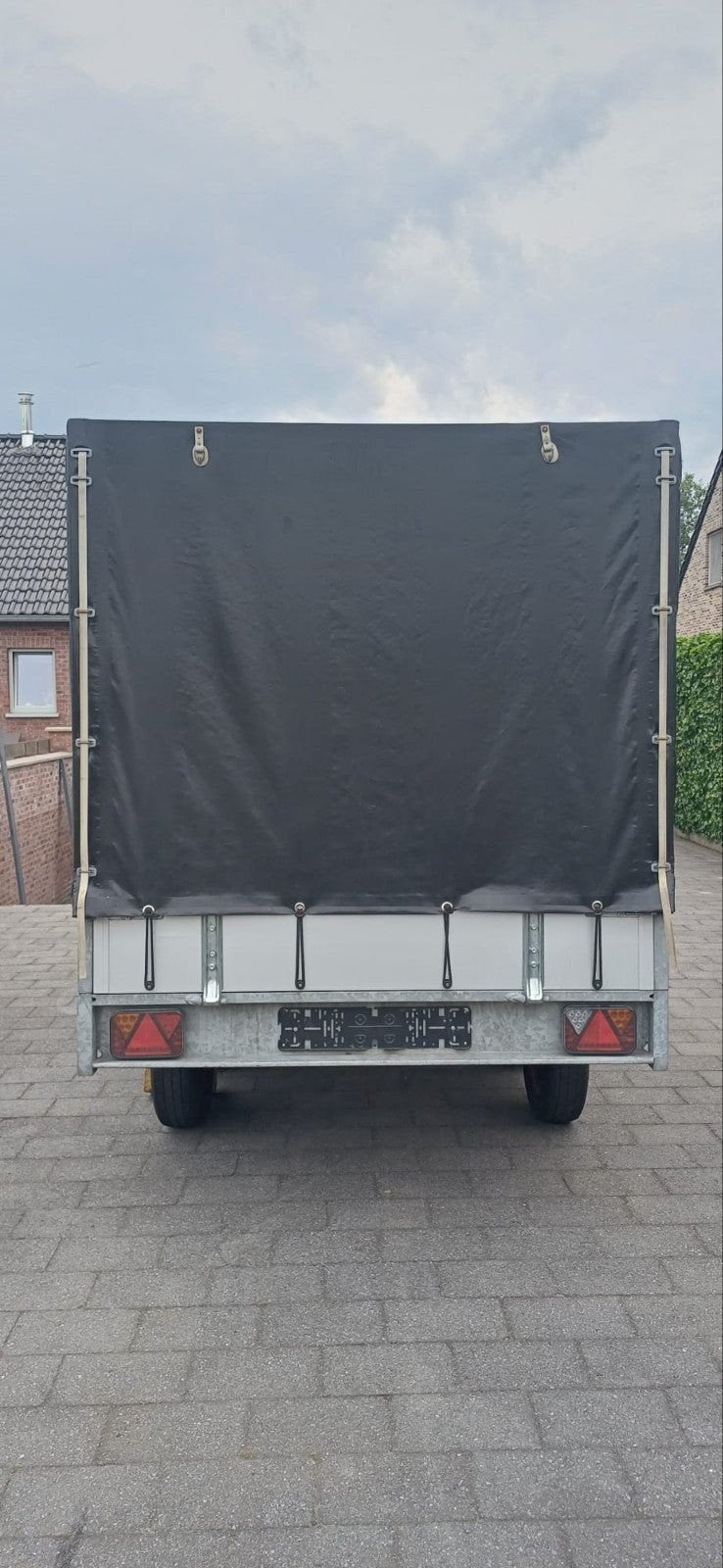 Eerlijke plateau aanhangwagen met afneembare huif 250 x 150, Ophalen
