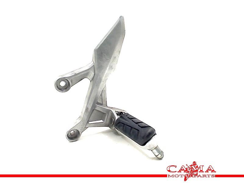 VOETSTEUN LINKS VOOR Honda CBR 500 R 2016-2017 (CBR500R), Dhr. S. di Majo, Gebruikt, Info@cama-motorparts.nl, P.J. Troelstraweg 8 8
3144 CX  MAASSLUIS, NL