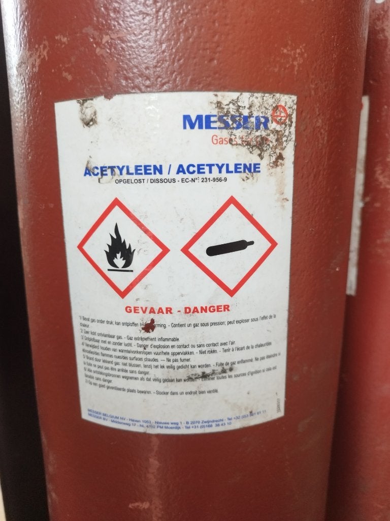 Bouteilles d'acétylène 50 L - Messer, Bricolage & Construction, Utilisé, Geen idee, Info@timshop.be, Enlèvement