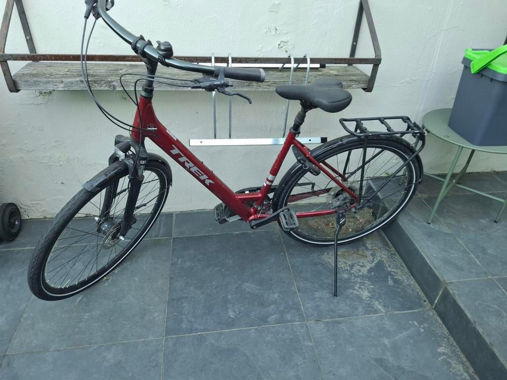 damesfiets Trek verve 2 euipped lowstep maat 28, Fietsen en Brommers, Ophalen