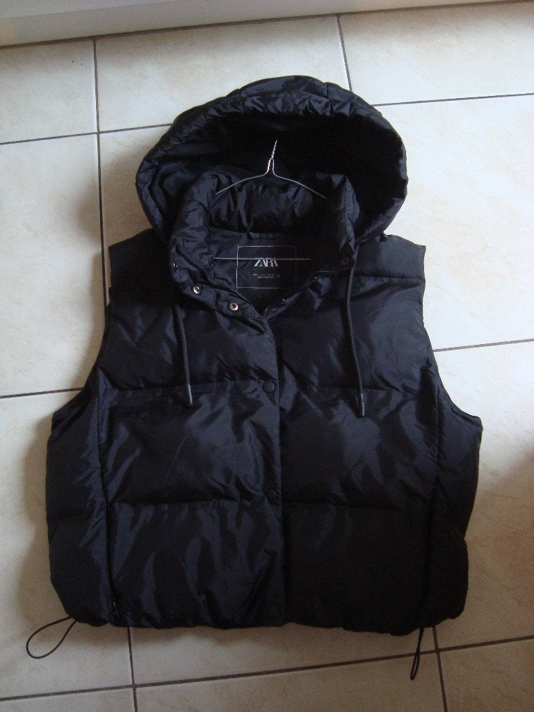 veste noir Zara taille L sans manches, Vêtements | Femmes, Taille 42/44 (L), Zara, Comme neuf, Enlèvement