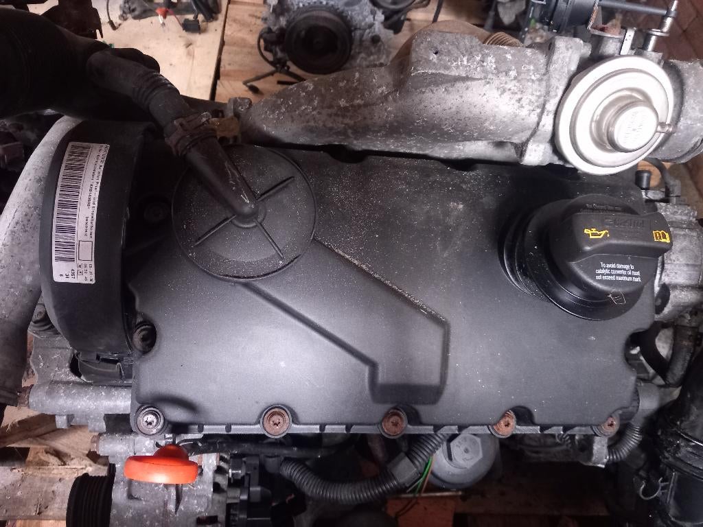 Volkswagen Transporter T5 1.9 TDI motor AXB AXC, Enlèvement ou Envoi, Volkswagen