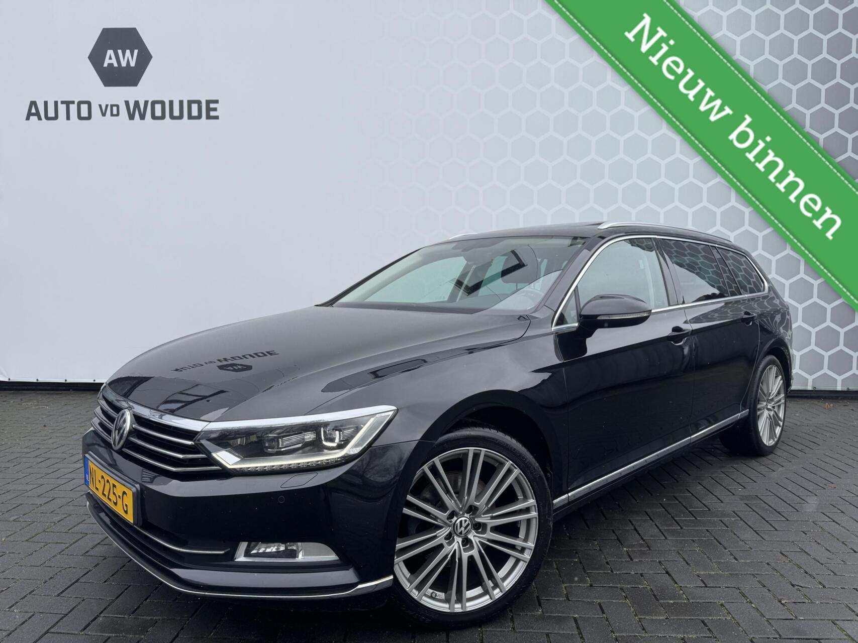 VW Passat Variant 1.6 TDI Highline Business R Panoramdak LED, 1385 kg, Cuir et Alcantara, Achat, Euro 6