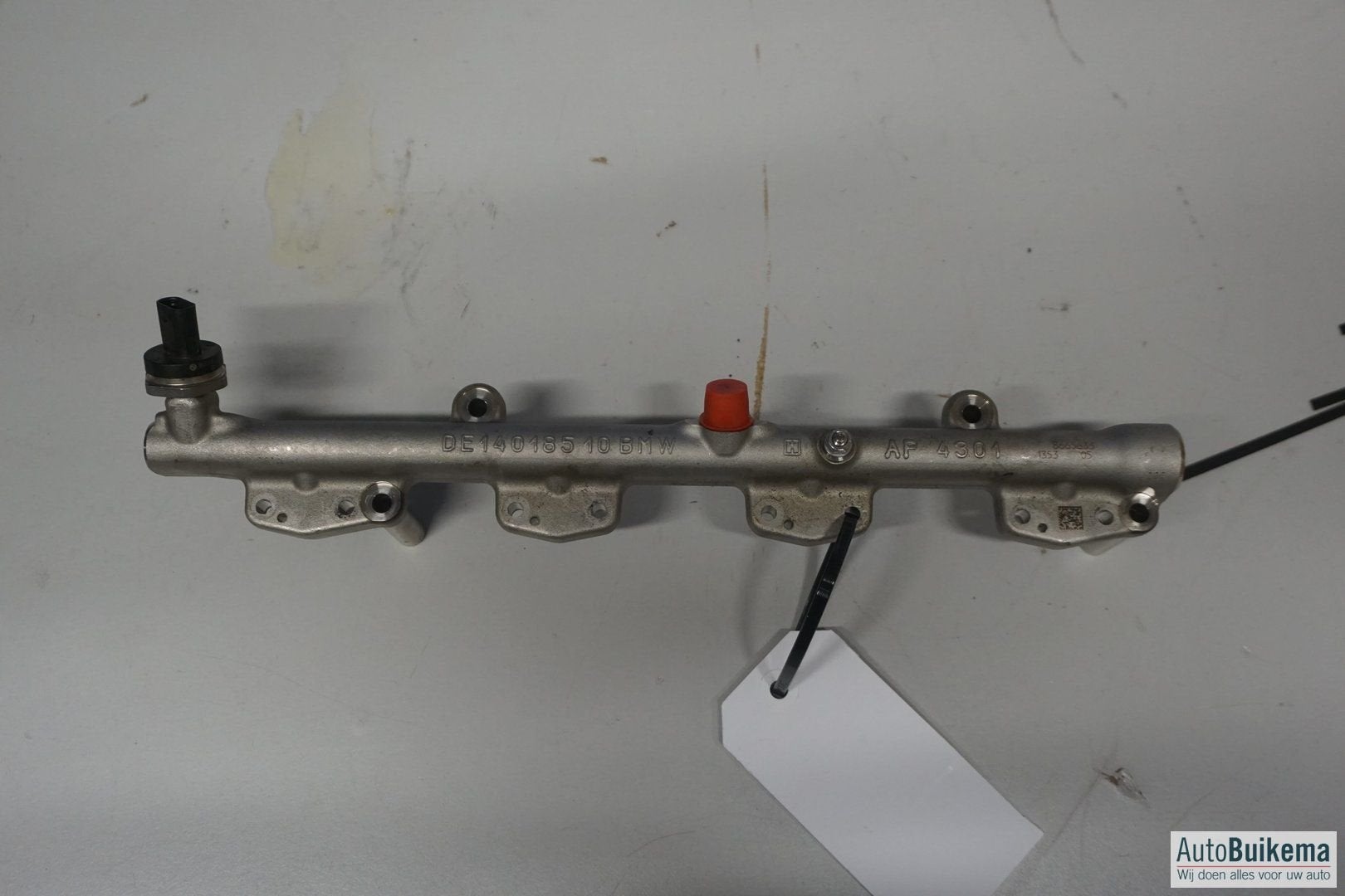 Origineel BMW X1 F48 X2 F39 brandstofrail, Gebruikt, -, -, Ophalen of Verzenden