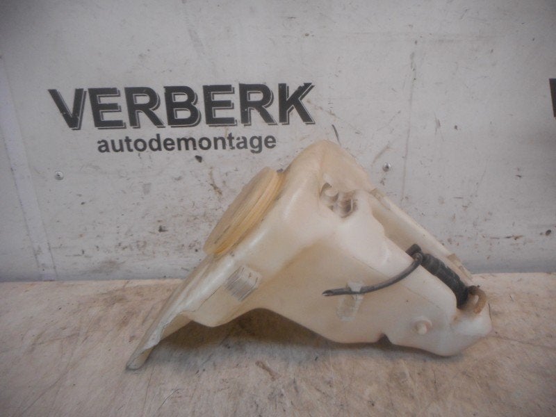 RUITENSPROEIERRESERVOIR Mercedes-Benz C (W202) (2028690020), Gebruikt, Mercedes-Benz, Dialog.mb@mercedes-benz.com, Mercedes-Benz AG
