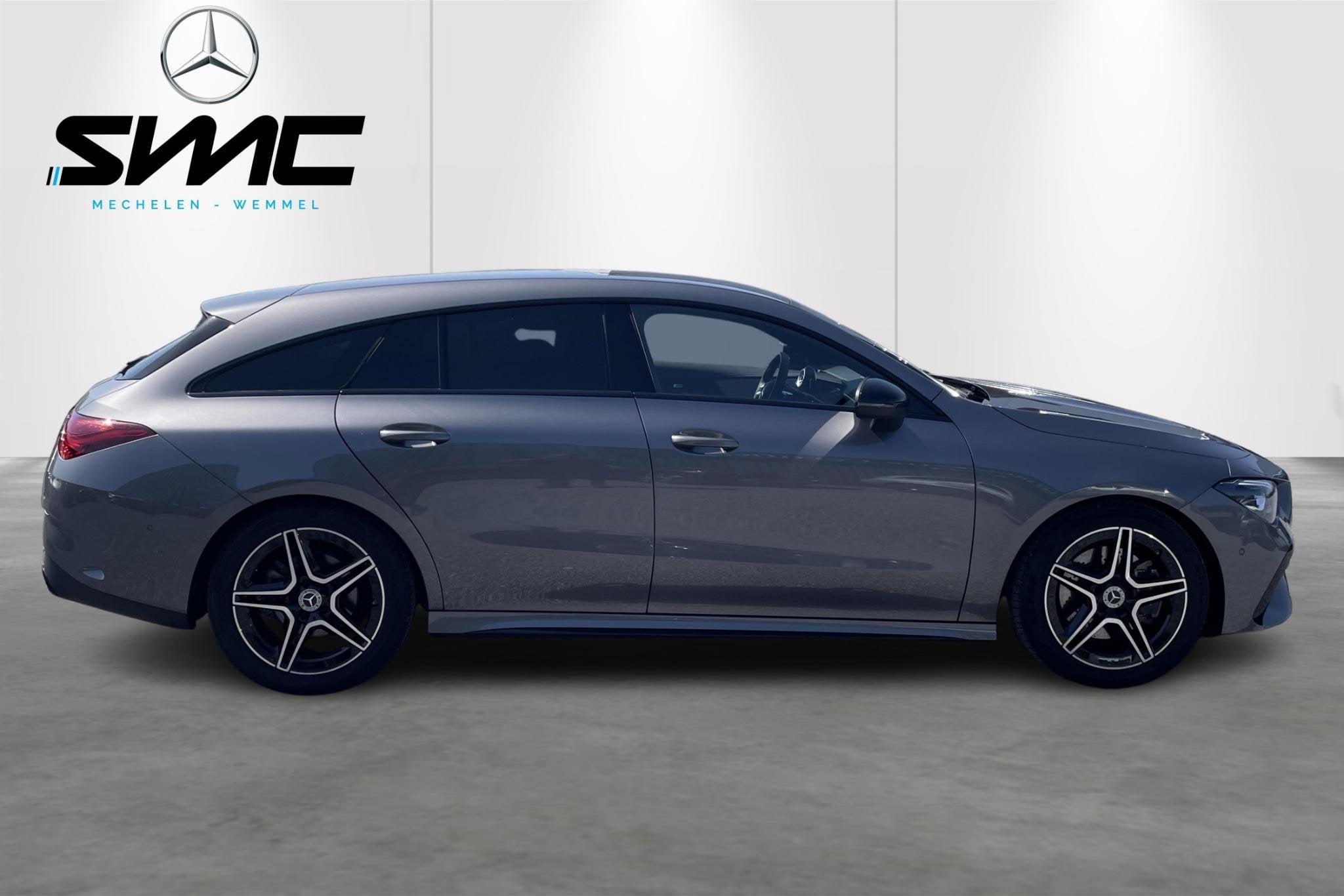 Mercedes-Benz CLA-Klasse Shooting Brake 200 AMG-line, Autos, Mercedes-Benz, Entreprise, Noir, 5 places, Automatique