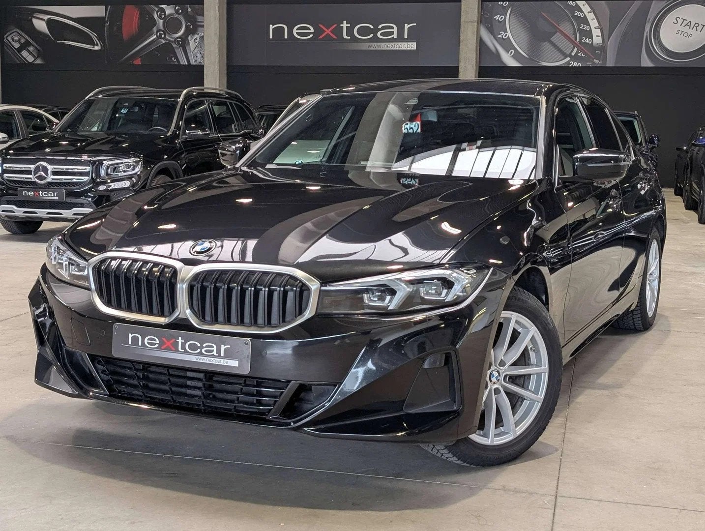 BMW 3 Serie 318 dA Berline Facelift *NAVI-LED-CUIR SPORT-HUD, Autos : Divers, Automatique, BMW, 1995 cm³, Noir