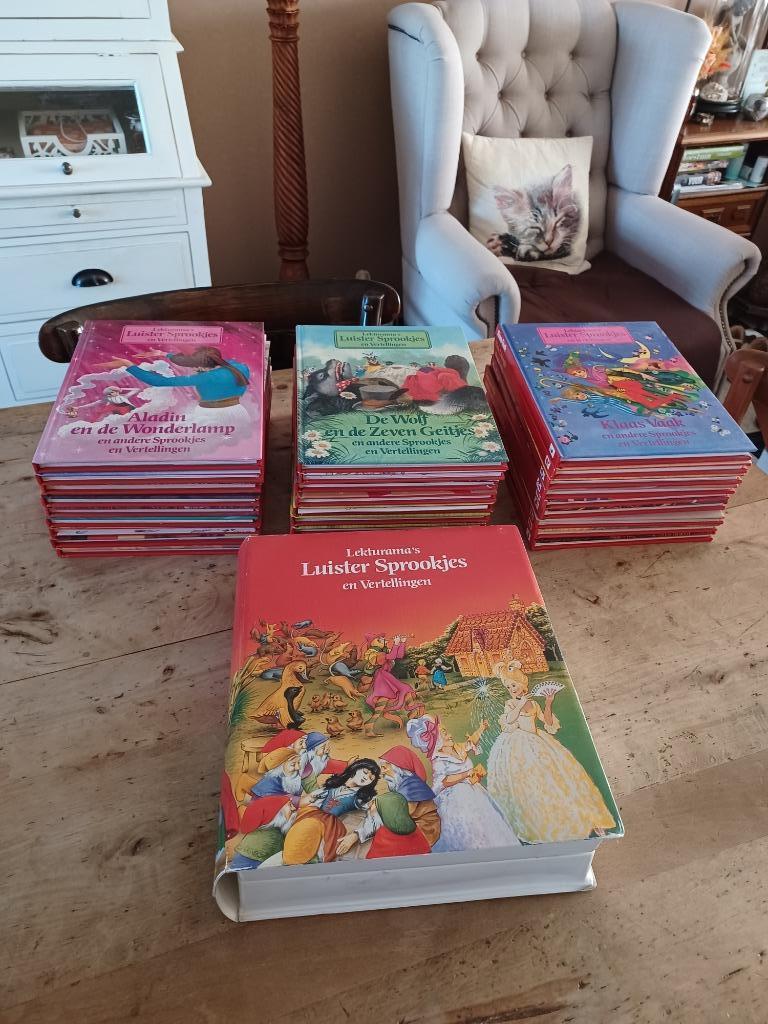 Lekturama's sprookjes 27 boeken en bijhorende  cassettes, Boeken, Ophalen of Verzenden