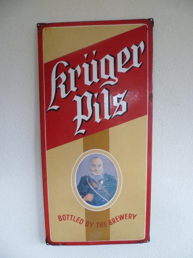 EMAILLE RECLAMEBORD"KRUGER PILS"UIT 1950, Collections, Marques & Objets publicitaires, Utilisé, Panneau publicitaire, Enlèvement ou Envoi