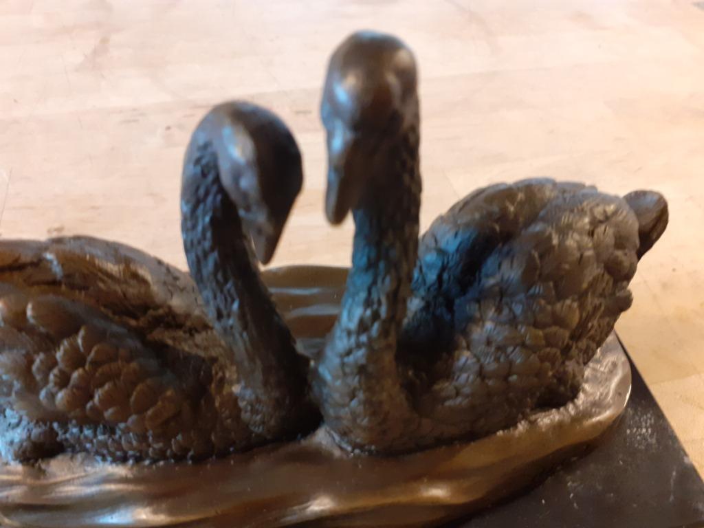 ZWANEN (bronzen koppel gesigneerd Milo) OP BASIS, Antiek en Kunst, Ophalen of Verzenden, Brons