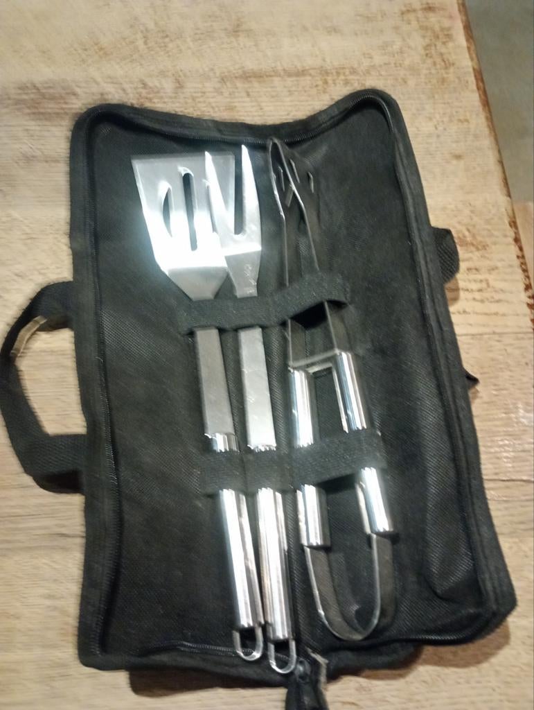 Maes bbqset, Ophalen