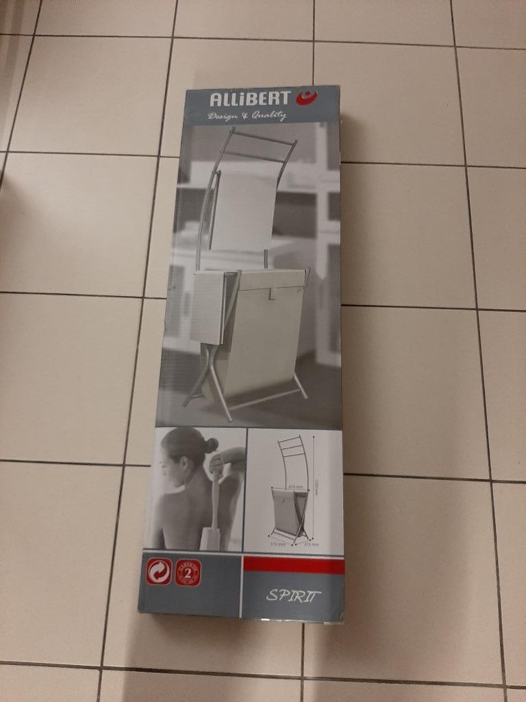Handdoekhouder met linnenmand in chroom, Ophalen, Nieuw, Handdoekenrek