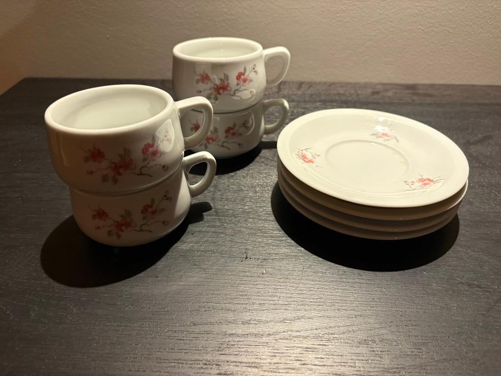 Porselein servies, Enlèvement