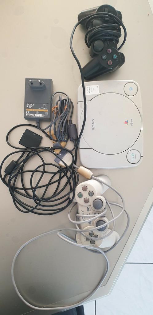 Ps1 + chargeur + 2 mannettes, Consoles de jeu & Jeux vidéo, Enlèvement ou Envoi, Comme neuf