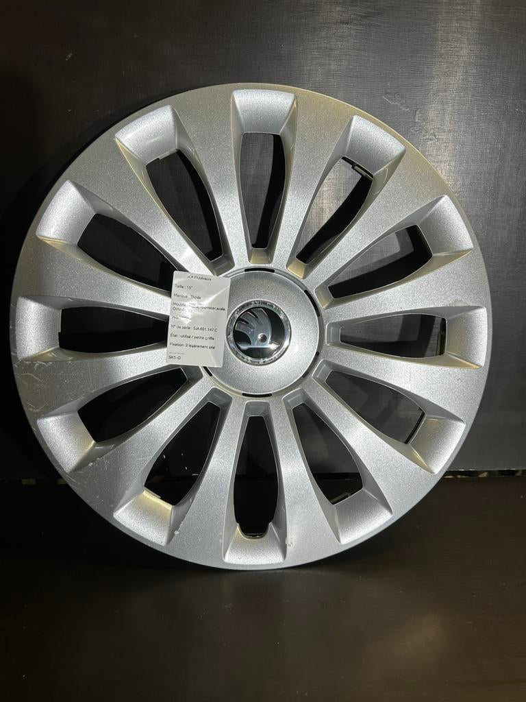 1 enjoliveur Skoda Fabia octavia rapid scala roomster 15", Autos : Divers, Enjoliveurs, Utilisé, Enlèvement ou Envoi