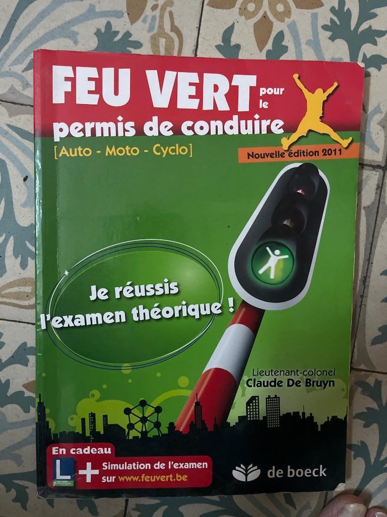 Feu vert pour le permis de conduire, Gelezen, Ophalen of Verzenden, Overige merken, De boeck