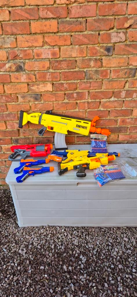 Pakket Nerf geweren en pijltjes, Kinderen en Baby's, Speelgoed | Buiten | Actiespeelgoed, Ophalen