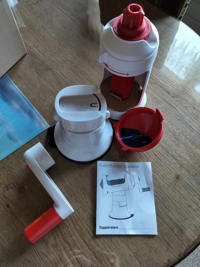 Tupperware (groenten snijder, Huis en Inrichting, Ophalen of Verzenden, Nieuw, Wit, Overige typen