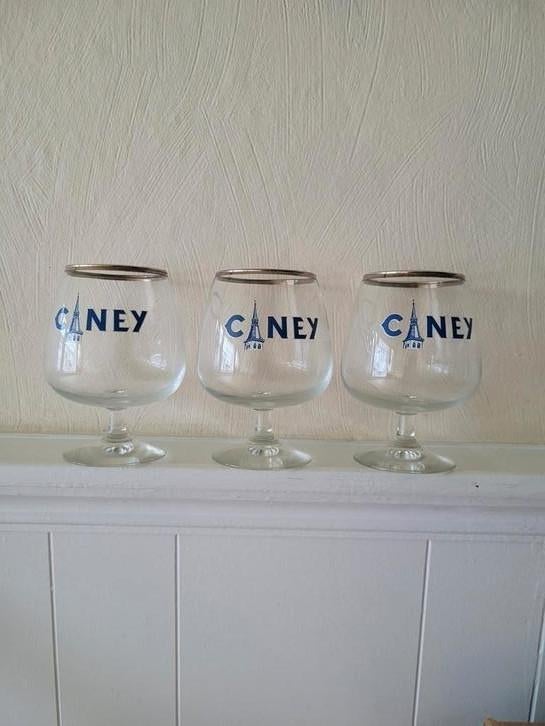 Ciney glas, Ophalen of Verzenden