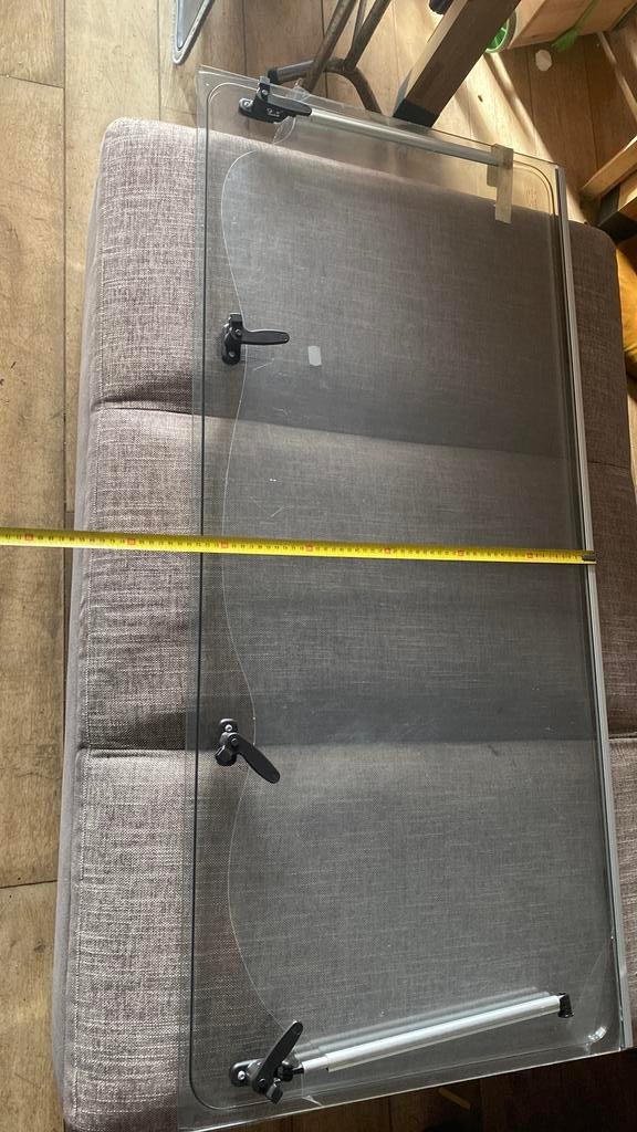 Fenêtre camping car, Ophalen, Zo goed als nieuw