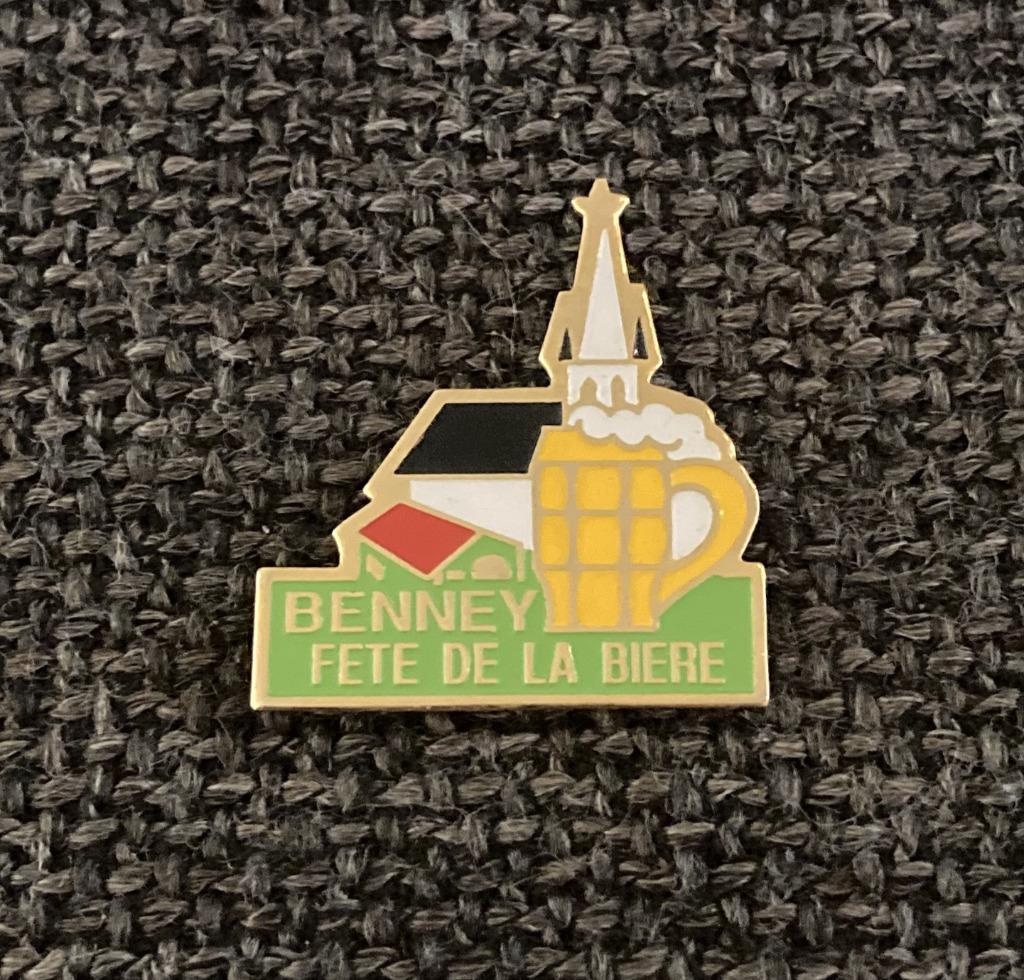 PIN - BENNEY - FETE DE LA BIERE - BIER - BEER, Envoi, Utilisé, Autres sujets/thèmes, Insigne ou Pin's
