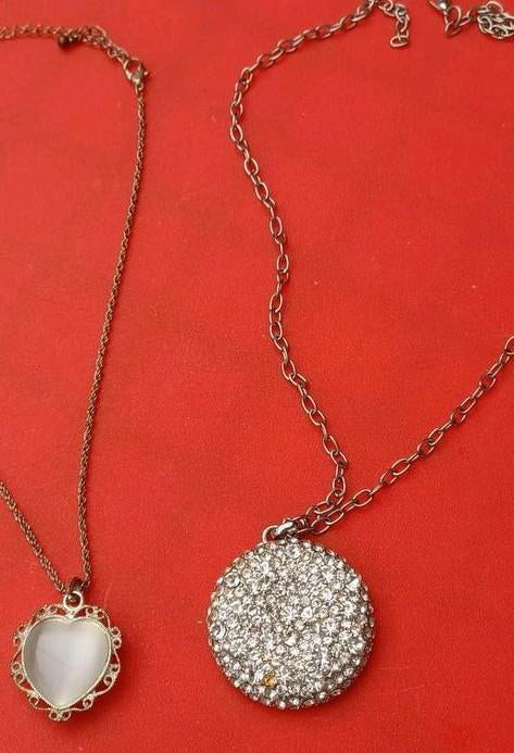 2 pendentifs en argent, Enlèvement ou Envoi