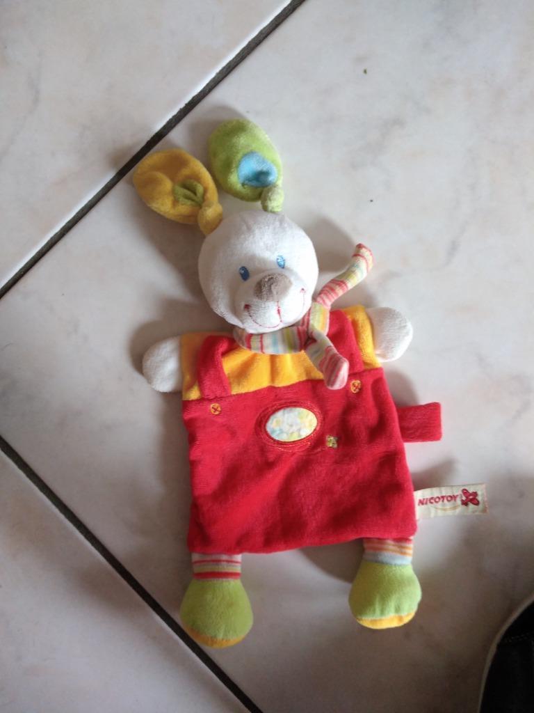 knuffeldoekje nicotoy konijn(doos doekjes mei 2024), Enlèvement ou Envoi, Neuf, Lapin