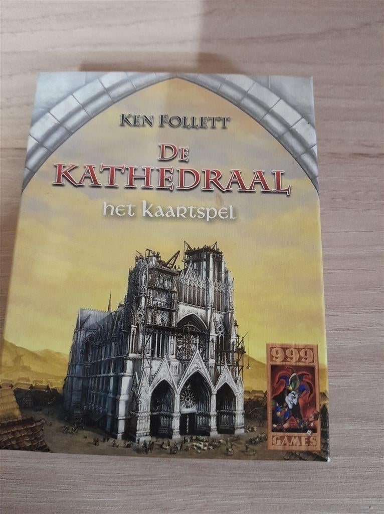 De kathedraal - het kaartspel - 999 games - s4042, Hobby en Vrije tijd, Verzenden, Zo goed als nieuw