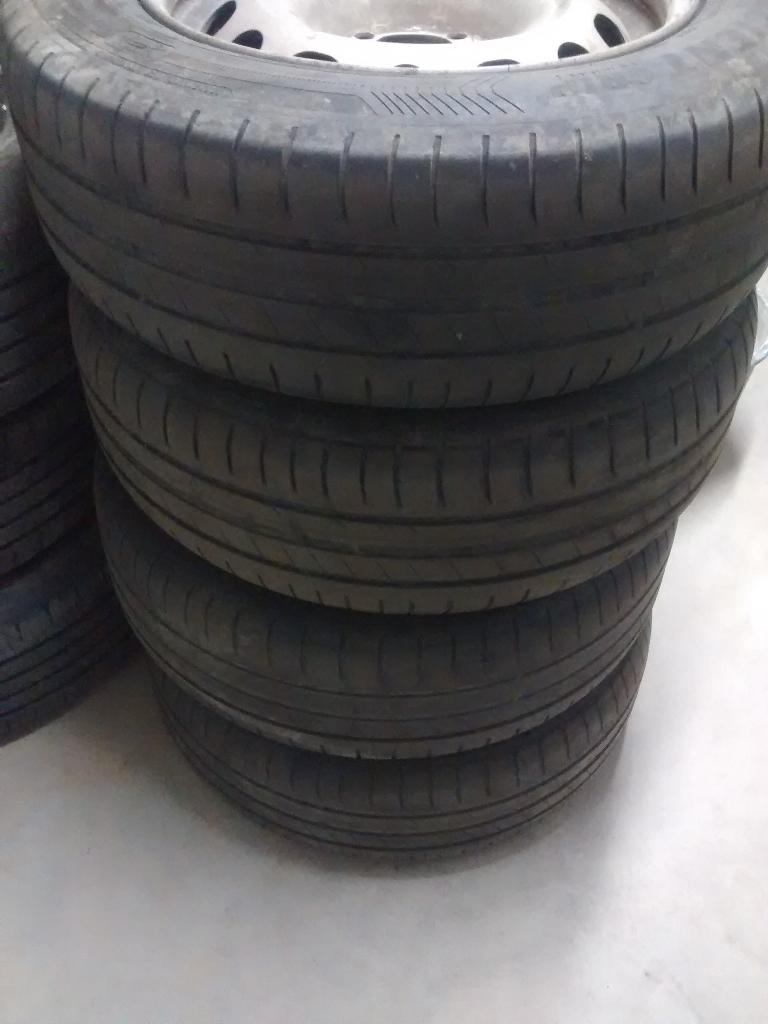 pneu avec jante 195/65 R15, Autos : Pièces & Accessoires, 15 pouces, Pneus et Jantes, Pneus été, Véhicule utilitaire