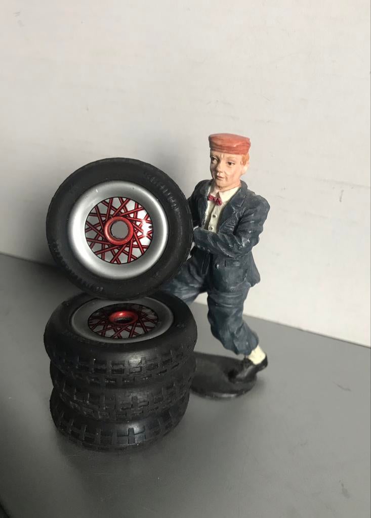 Schuco regenbanden voor Studio 1050 Mercedes Silberpfeil, Verzenden