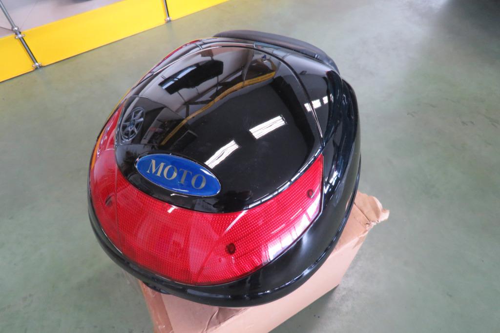 Nieuwe kofferbak voor bromfiets of scooter, Ophalen, Nieuw, Overige typen