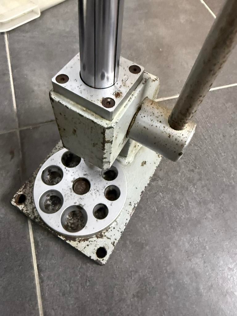 Ring stretcher, Ophalen, Zo goed als nieuw