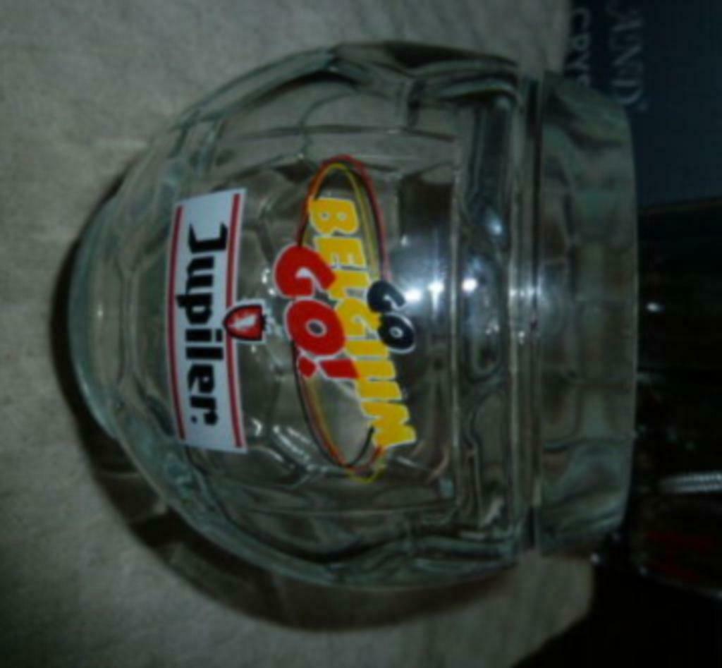 #L bier glas / pul in voetbal vorm JUPILER " Go Belgium Go ", Ophalen of Verzenden, Nieuw, Bierglas