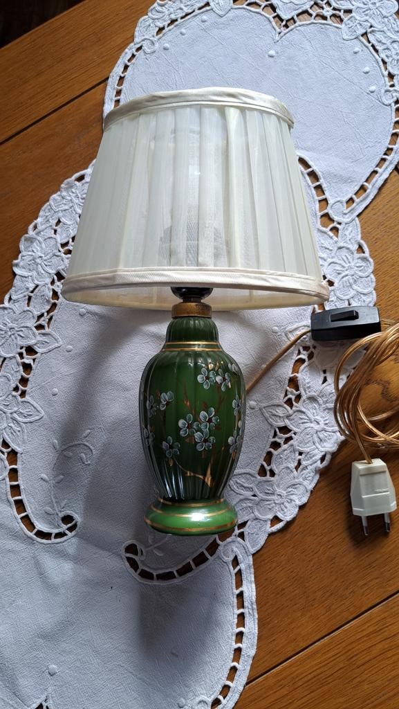 Lampe assez ancienne, Enlèvement
