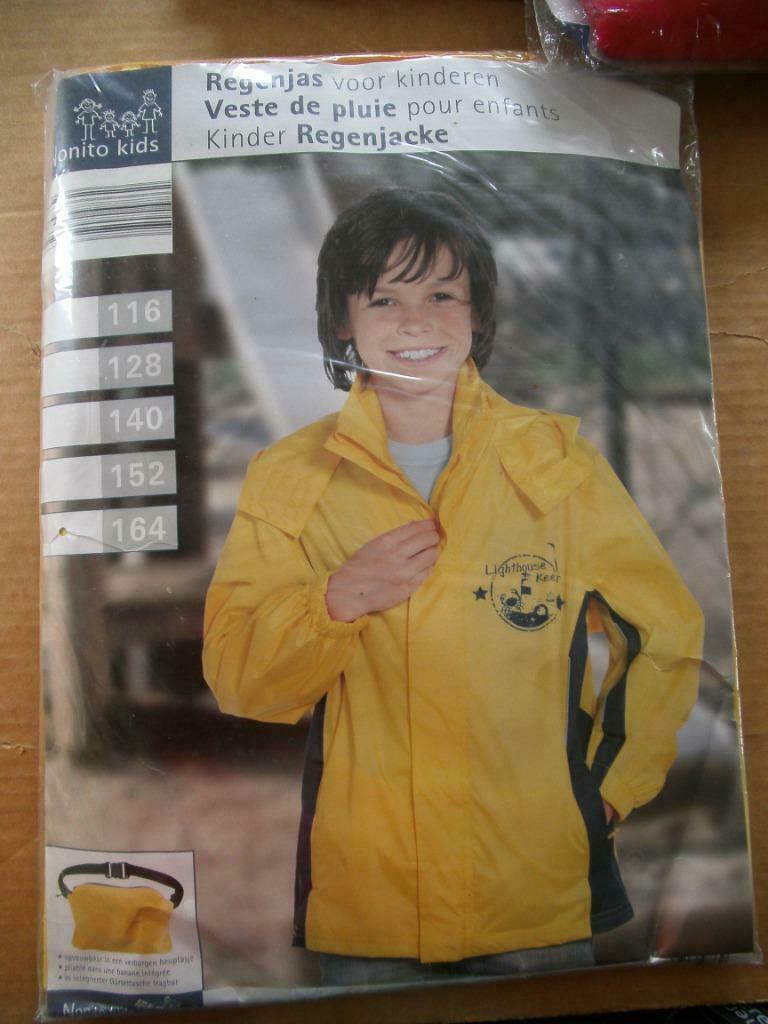regenjas, Kinderen en Baby's, Kinderkleding | Maat 164, Nieuw, Jongen of Meisje, Jas, Ophalen of Verzenden