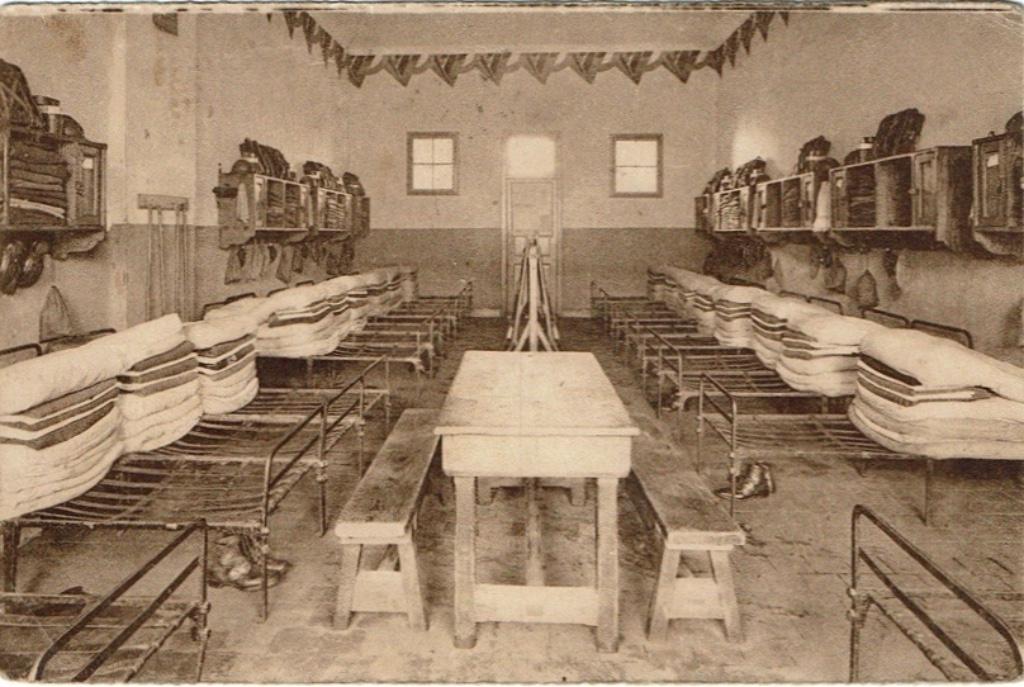 Carte postale ancienne Vilvorde une chambre troupe 1932, Envoi, 1920 à 1940, Affranchie, Brabant Flamand