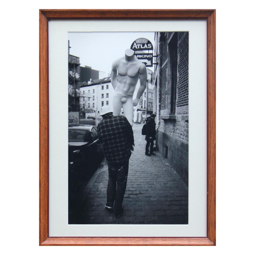 ‘The weight of the world by Sam Vanoverschelde, Antiek en Kunst, Ophalen of Verzenden